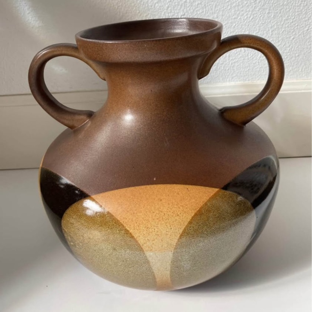 Vintage Rare  MCM Extra Lrg Pottery Craft Vase w/ Handles Artist Robert Maxwell